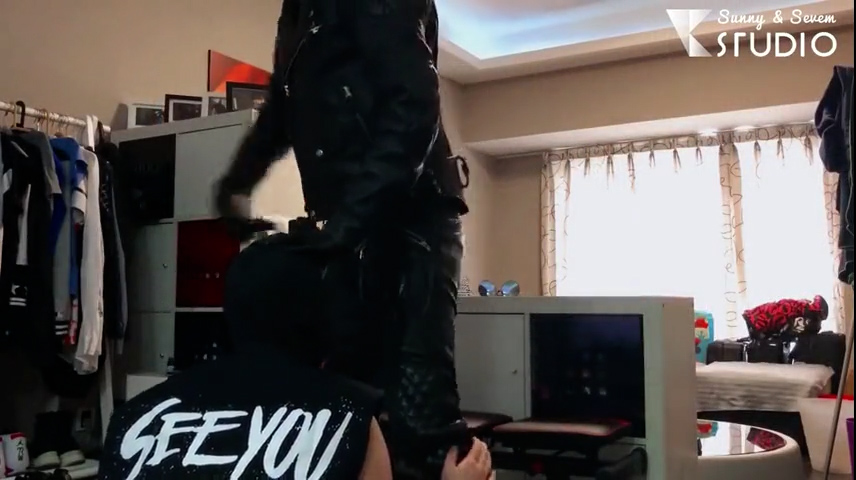 黒革の穴奴隶属[113M]