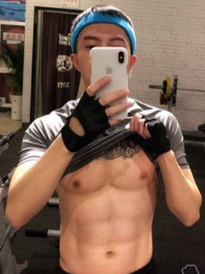 刺青肌肉奶糖弟弟[268M]