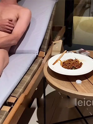 快乐风男：飞机餐[661M]