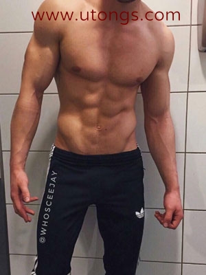 台湾版大与肌肉男[1.9G]