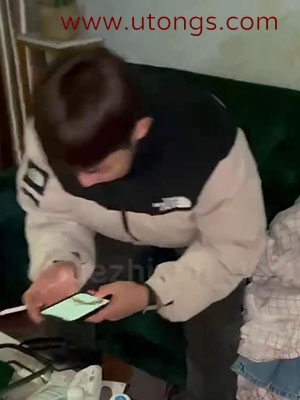 伪娘约玩直男大学生[189M]