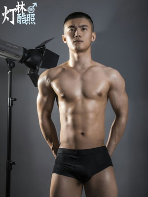 颜哥摄影：灯林酷照[705M]