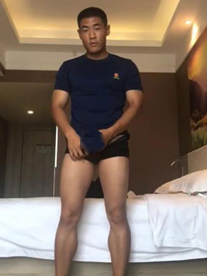 黑皮小哥：气味体验[290M]