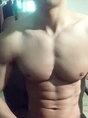 超性感肌肉教练撸大G[723M]