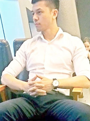 超帅正装极品男[796M]