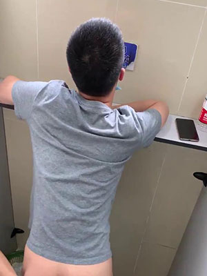 公厕里的交合岁月[196M]