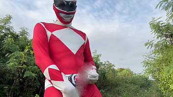 Power Ranger wanking outdoor[191M]