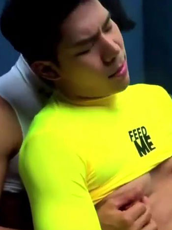 性感黑皮送餐小哥[176M]