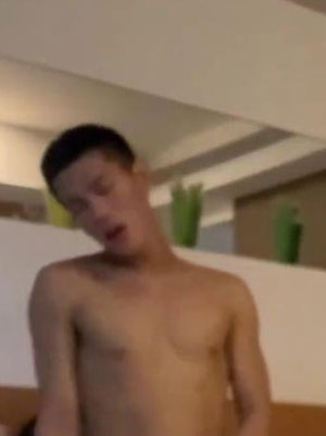 爷们短发男做零[747M]