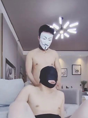 大母零穿开裆裤[18M]