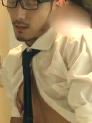 开窗艹闷骚白领[75M]