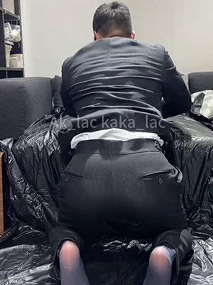 Andy 正装大吊狂干倒膜[586M]