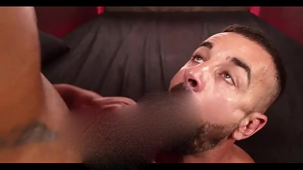 Mega Dotado fudendo Sarado[193M]