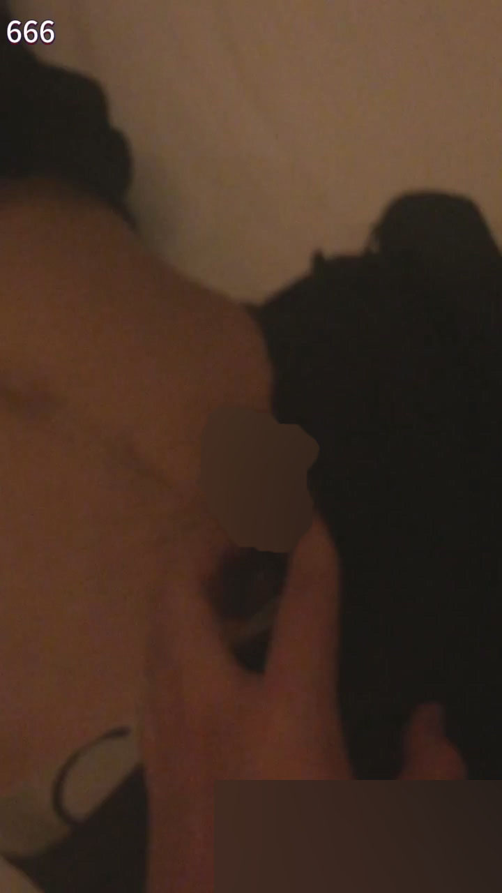 同学会聚餐灌醉天菜直男校草，拖回酒店[165M]