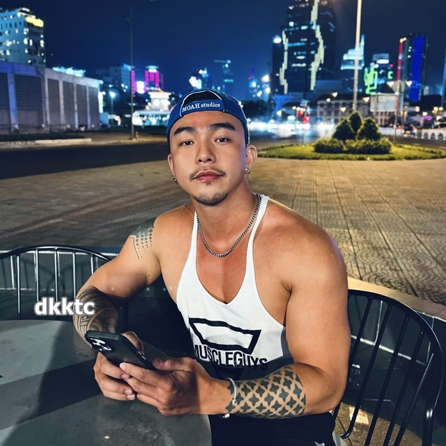 我的肌肉男技師 Logan x Mario[449M]