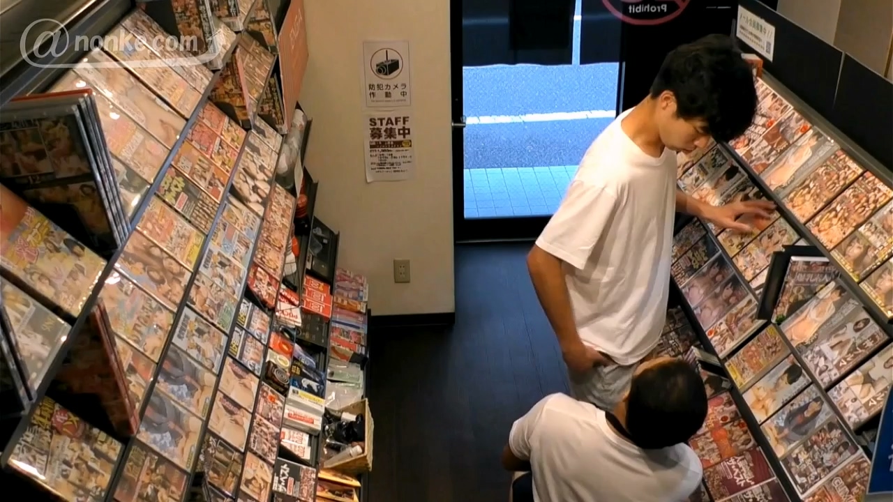 店員に襲われ3P！！生掘り中出しホモSEX！[829M]