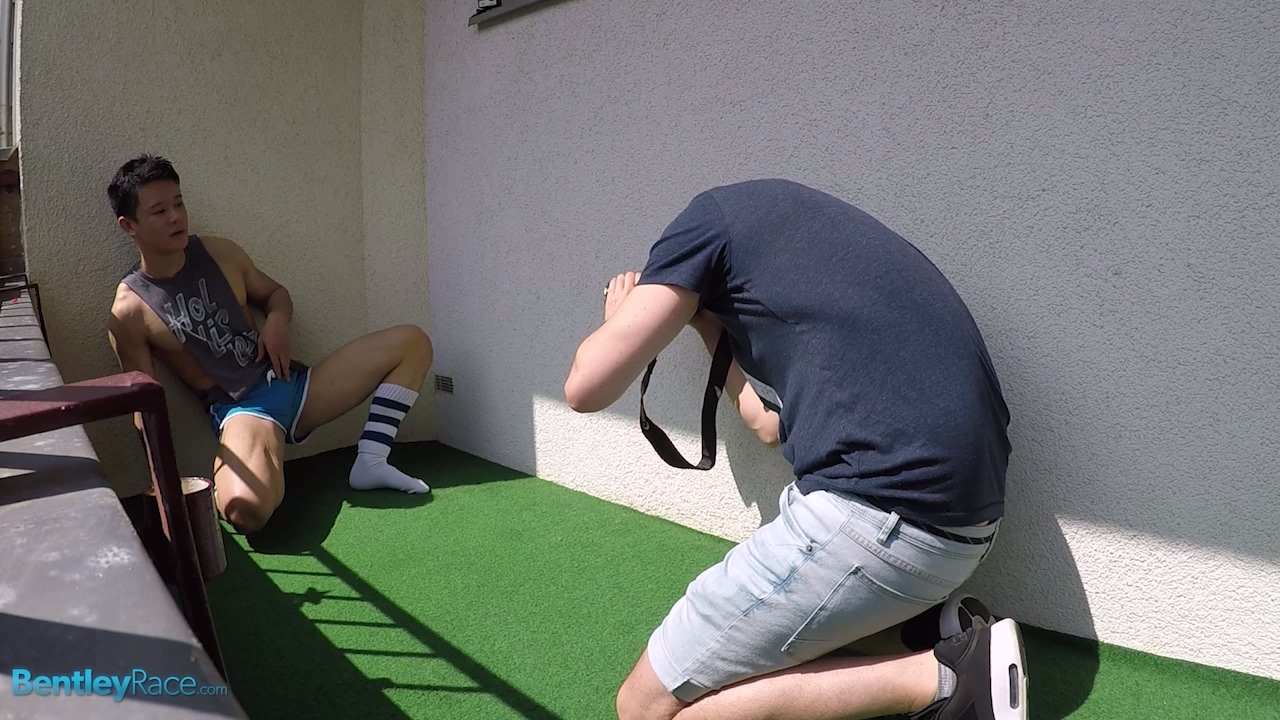 Bentley Race - Anson Yang, Bentley Race - 720p無套[911M]