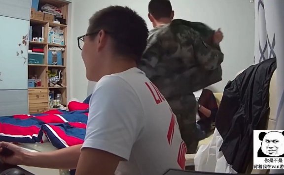 軍人大叔的公狗腰[478M]