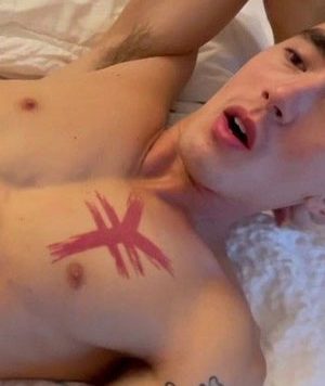 Hot 3Some with Dom[369M]