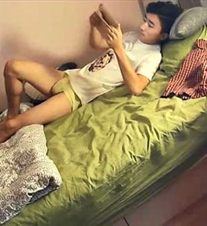 大学生宿舍[525M]