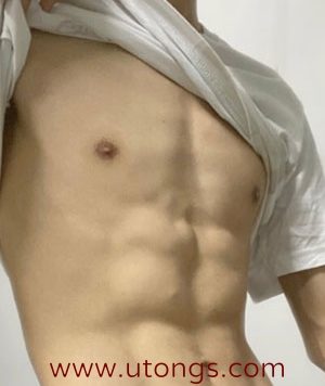 腹肌网红@masssolemnisz私密集[716M]