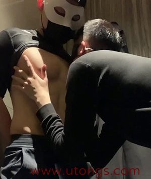 公厕口爆健壮精牛[614M]