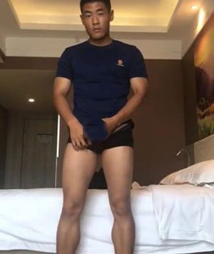 黑皮小哥：气味体验[290M]