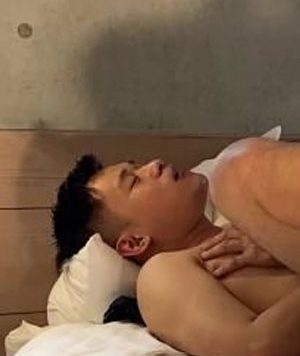 kuroshio1ko and seanDogyy[1.4G]