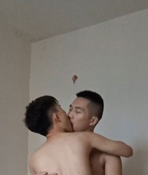 美团小哥和体育生[452M]