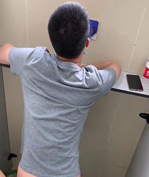 公厕里的交合岁月[196M]