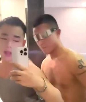 威威约战花臂肌肉[356M]