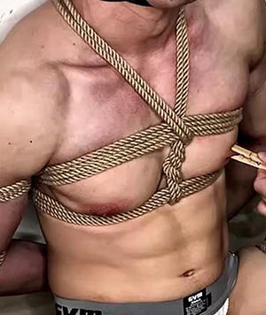 控S 黑皮肌肉奴[253M]