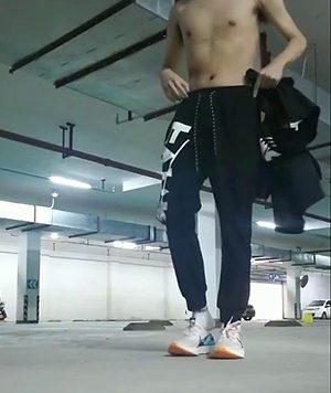 大D帅哥solo[127M]