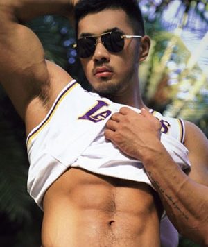 WUFANLOVE2 纯黑 2[722M]