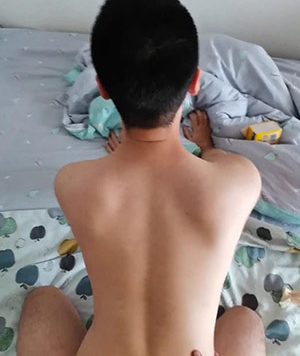 翘臀零被大奶爸打桩[329M]