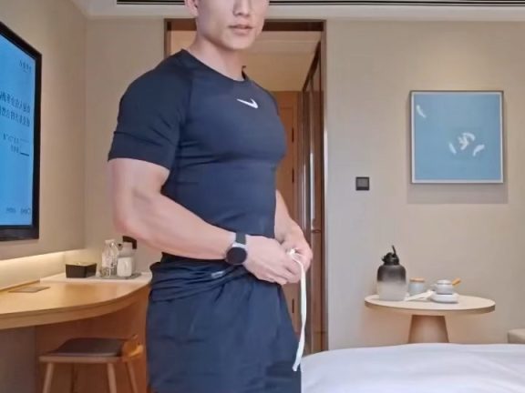 健身小哥被调教[2.44G]