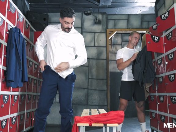 Gay – MENatPLAY – Twunk vs Suit – Jack Bandit, Nico Bello – Bareback – 1080p[1.34G]