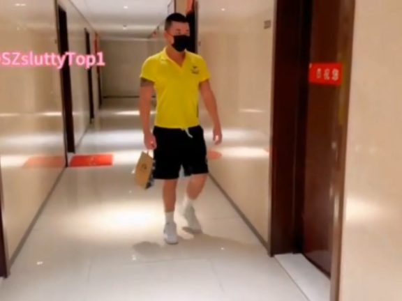 亚纶-下班兼职送外卖[451M]