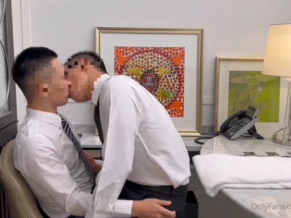 OnlyFans-suitslave-新鮮社畜-好好參觀他的後庭[869M]